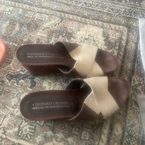 Donald Pliner shoes